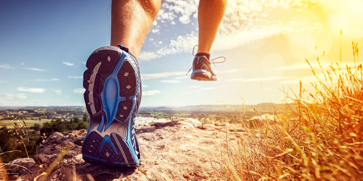Wtórpol Pięćdziesiąt procent Maratonu w ulewnym deszczu